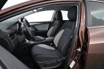 Harmaa Sedan, Toyota Avensis – XNU-238, kuva 11