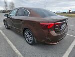 Harmaa Sedan, Toyota Avensis – XNU-238, kuva 3