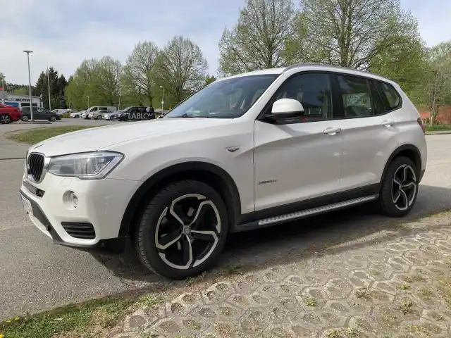 Valkoinen Maastoauto, BMW X3 – XNV-151