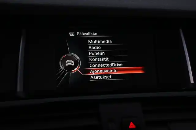 Valkoinen Maastoauto, BMW X3 – XNV-151