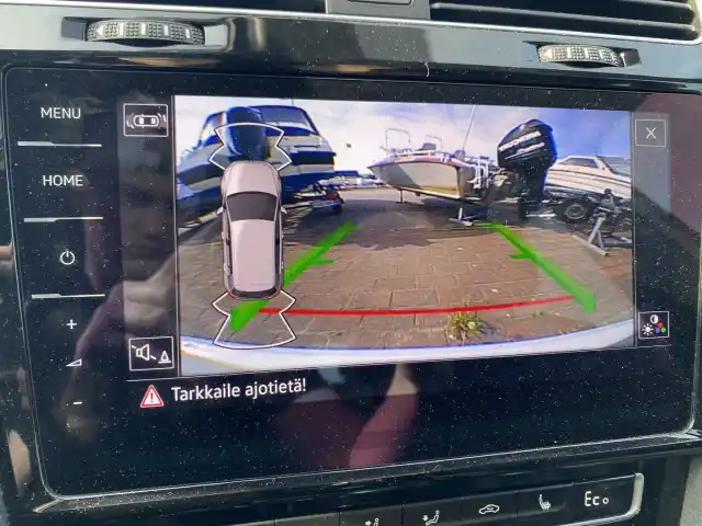 Valkoinen Viistoperä, Volkswagen Golf – XOA-297