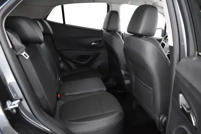 Harmaa Maastoauto, Opel Mokka – XOA-429