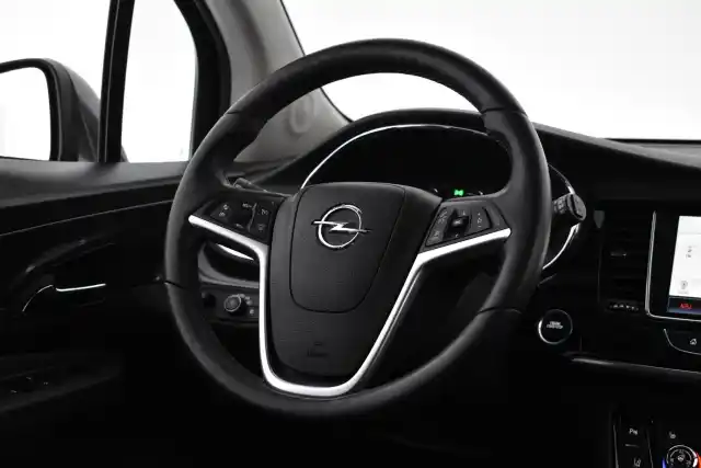 Harmaa Maastoauto, Opel Mokka – XOA-429