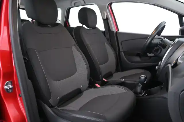 Punainen Viistoperä, Renault Captur – XOB-426