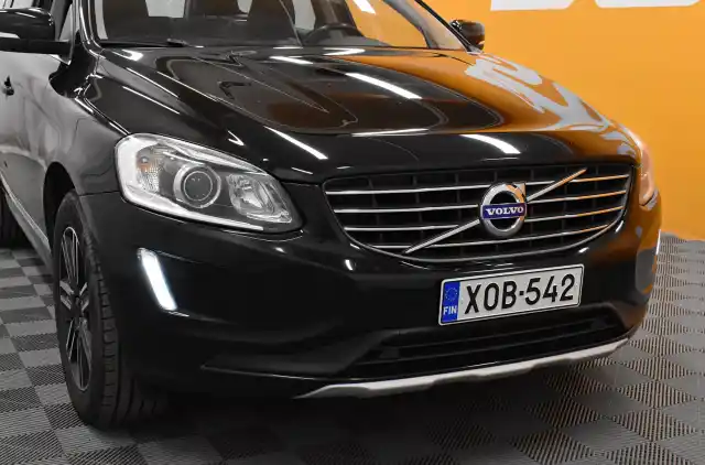 Musta Maastoauto, Volvo XC60 – XOB-542