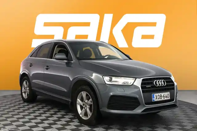 Harmaa Maastoauto, Audi Q3 – XOB-640