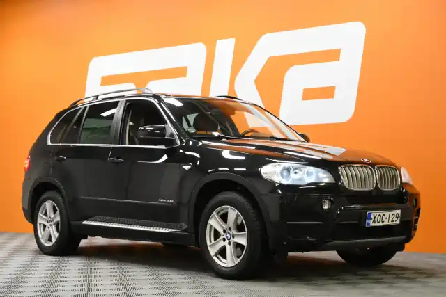 Musta Maastoauto, BMW X5 – XOC-129