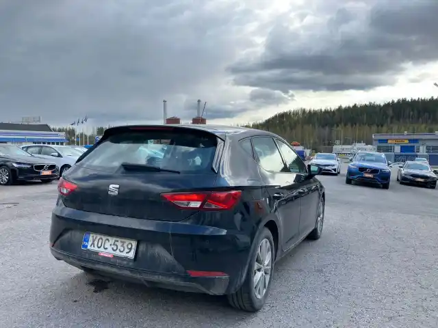Musta Viistoperä, Seat Leon – XOC-539