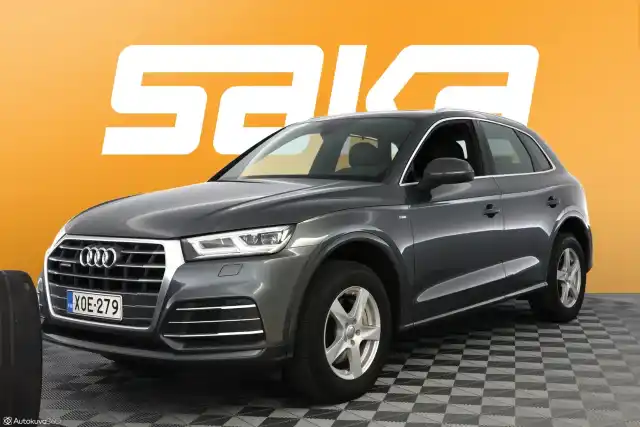 Harmaa Maastoauto, Audi Q5 – XOE-279