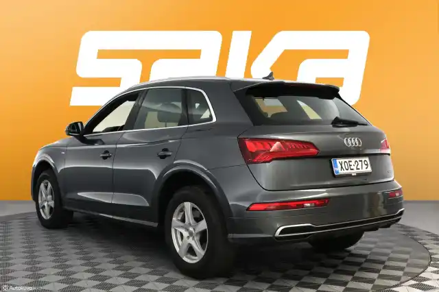 Harmaa Maastoauto, Audi Q5 – XOE-279