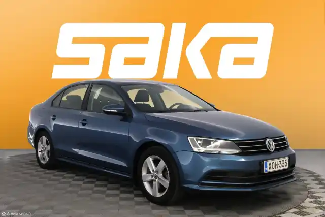 Sininen Sedan, Volkswagen Jetta – XOH-335