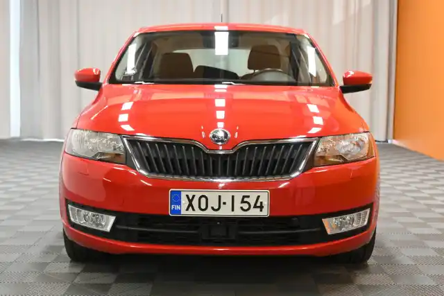 Punainen Viistoperä, Skoda Rapid – XOJ-154