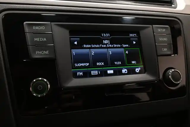 Punainen Viistoperä, Skoda Rapid – XOJ-154