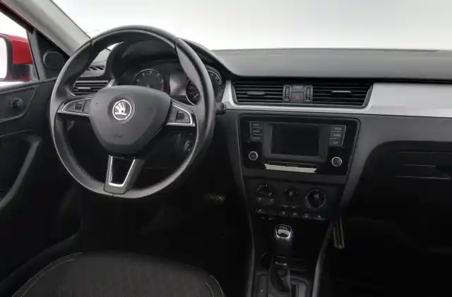 Punainen Viistoperä, Skoda Rapid – XOJ-154