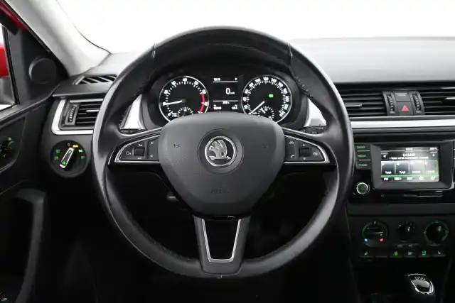 Punainen Viistoperä, Skoda Rapid – XOJ-154