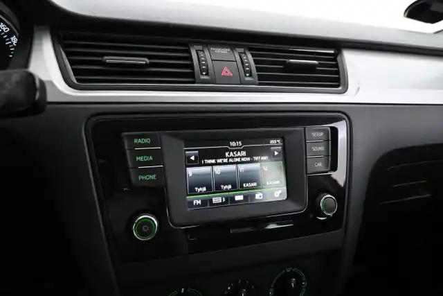 Punainen Viistoperä, Skoda Rapid – XOJ-154