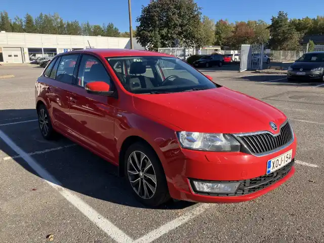 Punainen Viistoperä, Skoda Rapid – XOJ-154