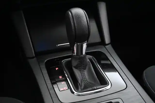 Hopea Farmari, Subaru Outback – XOJ-276