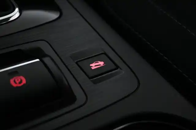 Hopea Farmari, Subaru Outback – XOJ-276