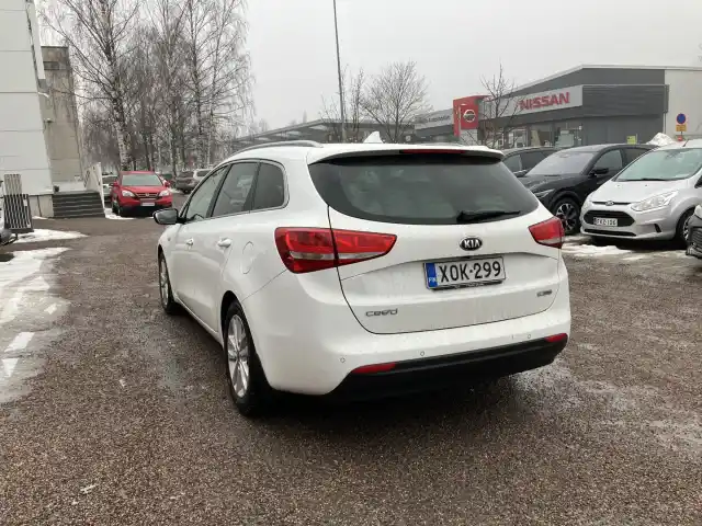 Valkoinen Farmari, Kia cee'd – XOK-299