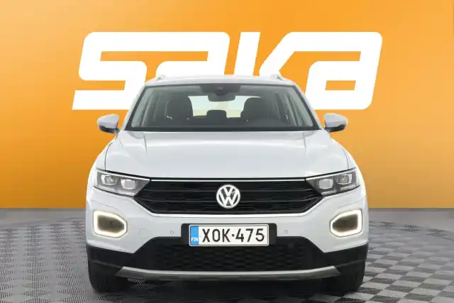 Valkoinen Maastoauto, Volkswagen T-Roc – XOK-475