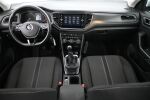 Valkoinen Maastoauto, Volkswagen T-Roc – XOK-475, kuva 13