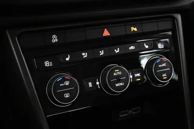 Valkoinen Maastoauto, Volkswagen T-Roc – XOK-475