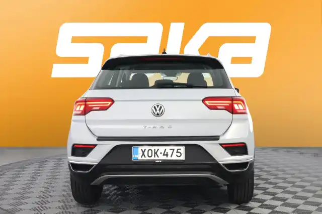 Valkoinen Maastoauto, Volkswagen T-Roc – XOK-475