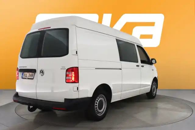 Valkoinen Pakettiauto, Volkswagen Transporter – XOL-398
