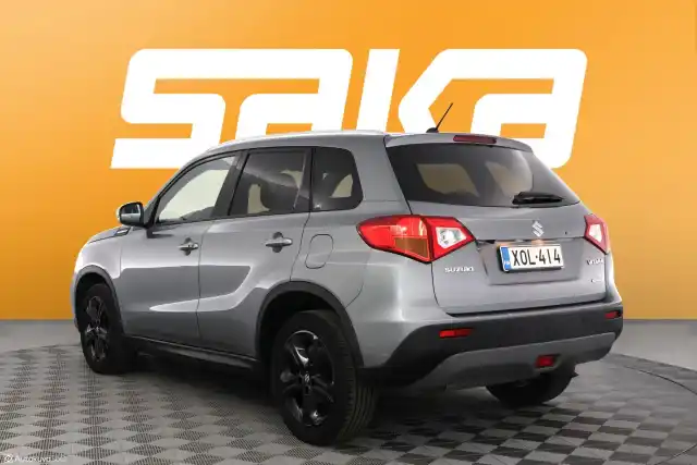 Harmaa Maastoauto, Suzuki Vitara – XOL-414