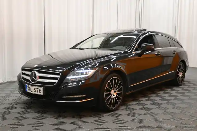 Musta Farmari, Mercedes-Benz CLS – XOL-576