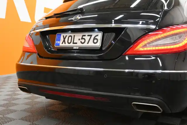 Musta Farmari, Mercedes-Benz CLS – XOL-576