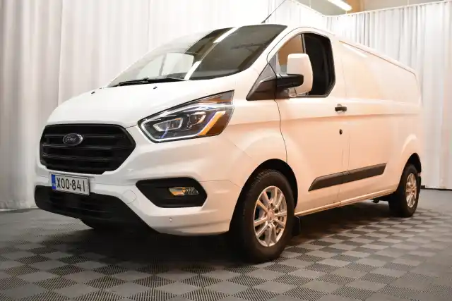 Valkoinen Pakettiauto, Ford Transit Custom – XOO-841