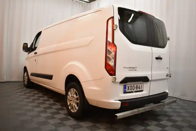 Valkoinen Pakettiauto, Ford Transit Custom – XOO-841