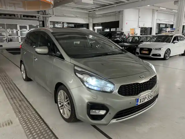 Kia Carens