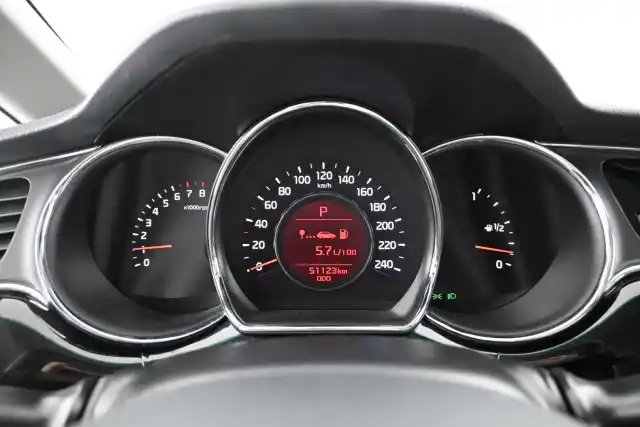 Musta Viistoperä, Kia CEED – XOP-410