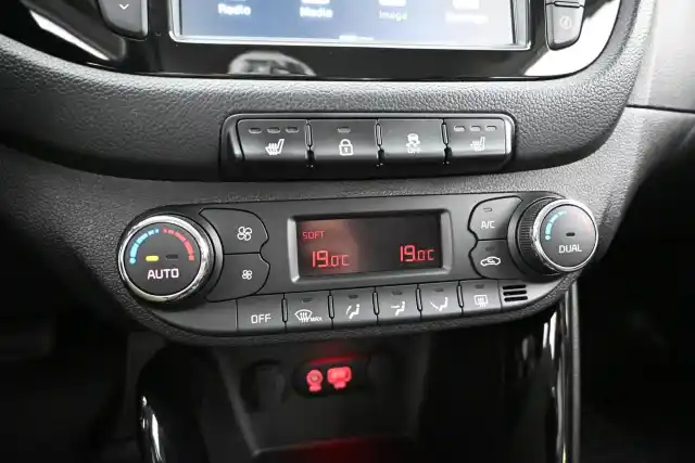 Musta Viistoperä, Kia CEED – XOP-410