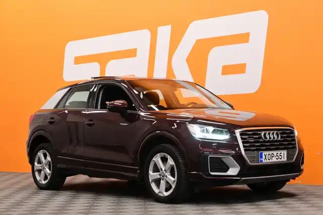 Sininen Maastoauto, Audi Q2 – XOP-551