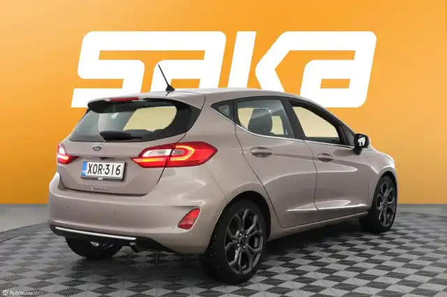 Harmaa Viistoperä, Ford Fiesta – XOR-316