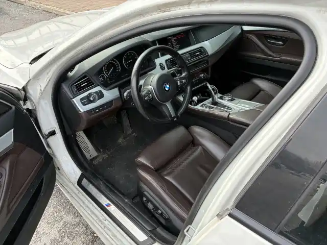 Valkoinen Farmari, BMW 530 – XOR-423