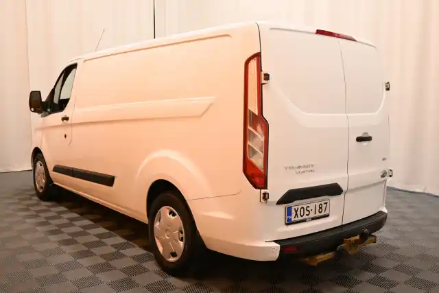 Valkoinen Pakettiauto, Ford Transit Custom – XOS-187