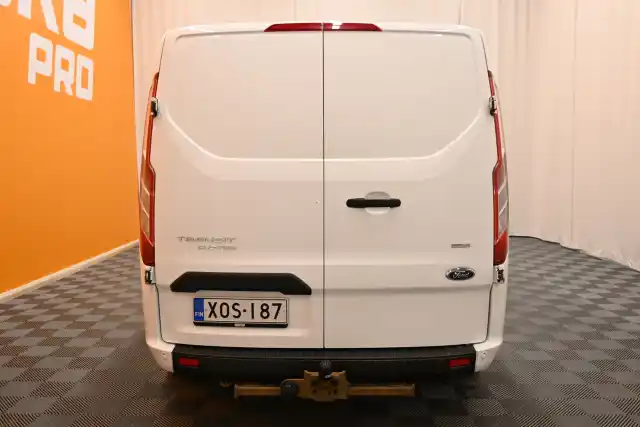 Valkoinen Pakettiauto, Ford Transit Custom – XOS-187