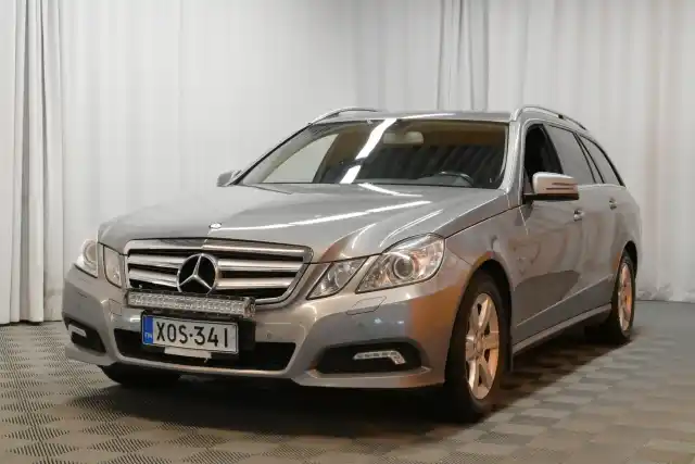 Harmaa Farmari, Mercedes-Benz E – XOS-341