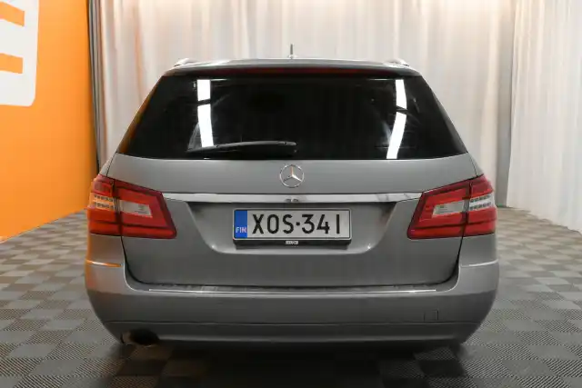 Harmaa Farmari, Mercedes-Benz E – XOS-341