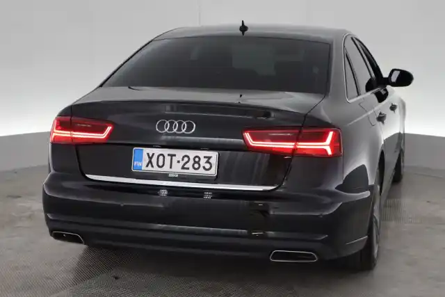 Musta Sedan, Audi A6 – XOT-283