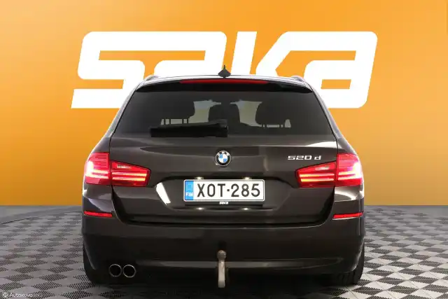 Ruskea Farmari, BMW 520 – XOT-285