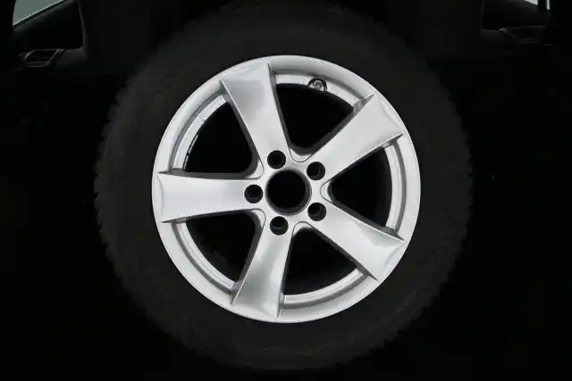 Harmaa Viistoperä, Mercedes-Benz A – XOV-579