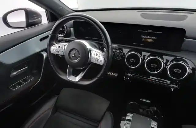 Harmaa Viistoperä, Mercedes-Benz A – XOV-579
