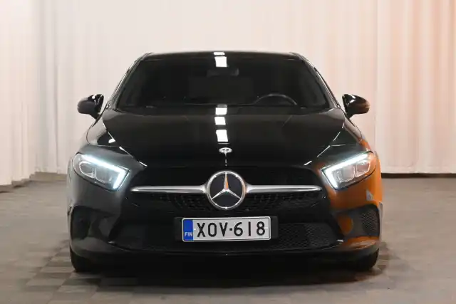 Musta Viistoperä, Mercedes-Benz A – XOV-618