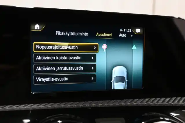 Musta Viistoperä, Mercedes-Benz A – XOV-618